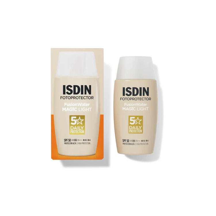 ضد آفتاب رنگی ایزدین مجیک فیوژن واتر رنگ Light (ISDIN Fusion Water MAGIC Color Light SPF50)